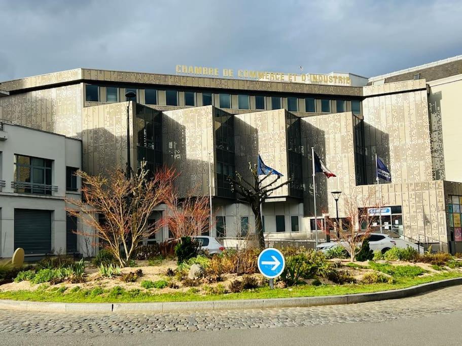 Apt Des Artistes, 3 Min A Pied Gare Et Centre Valenciennes Exterior foto